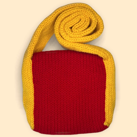 Handmade Knit Crossbody Golden Snitch Messenger Bag Harry Potter Fabric Lined - Picture 4 of 12